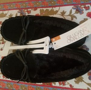 NWT womens black moccasins